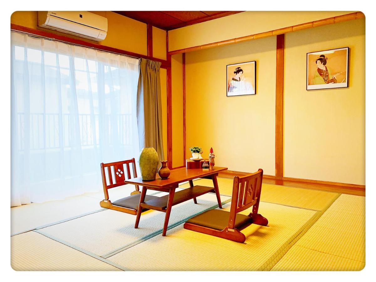 Shinjuku & Shibuya Happy Louis House Tōkyō